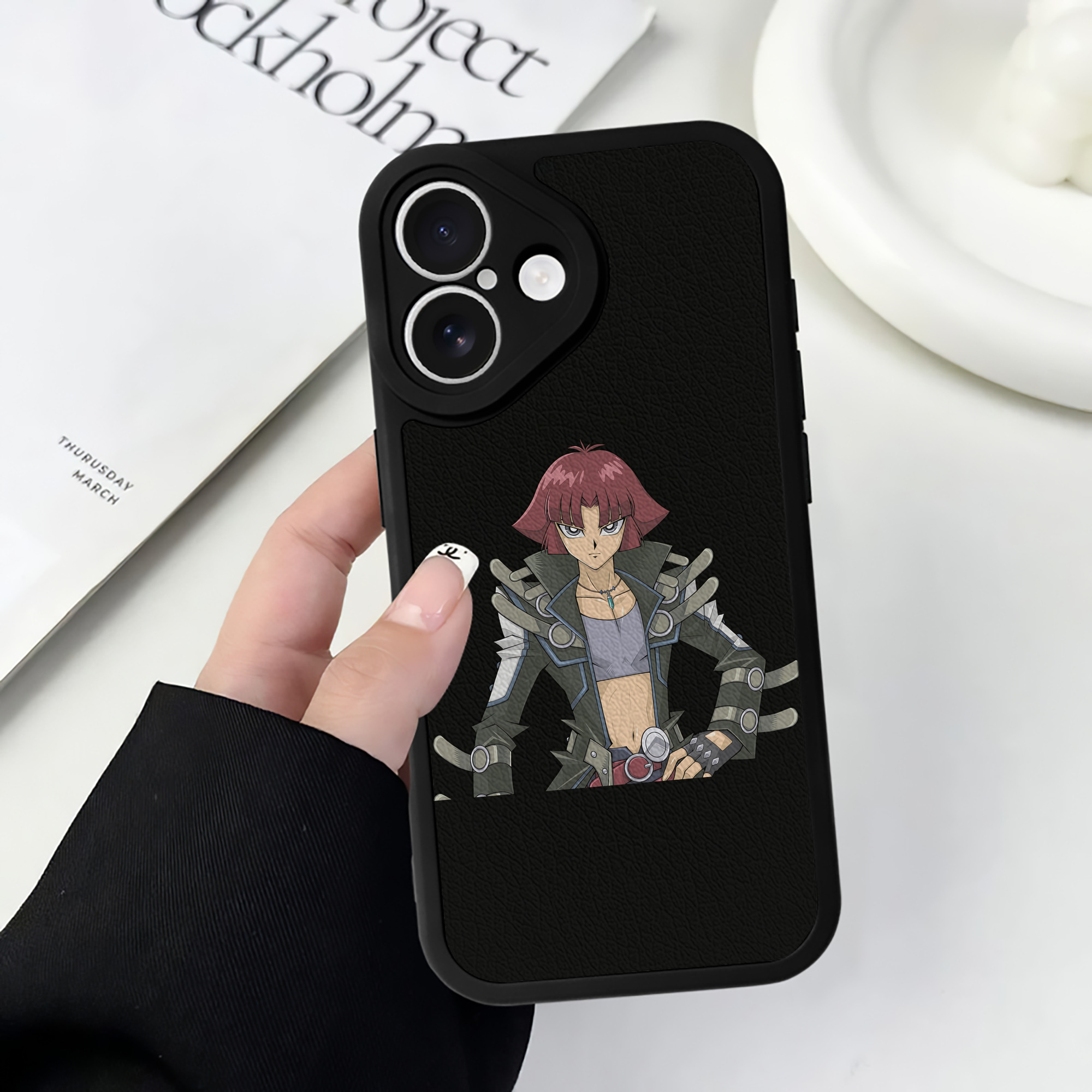 （画像用） 遊☆戯☆王 Yu-Gi-Oh! 【iPhone 16シリーズ対応】シリコンスマホケース（レザー調） 材質：シリコン
